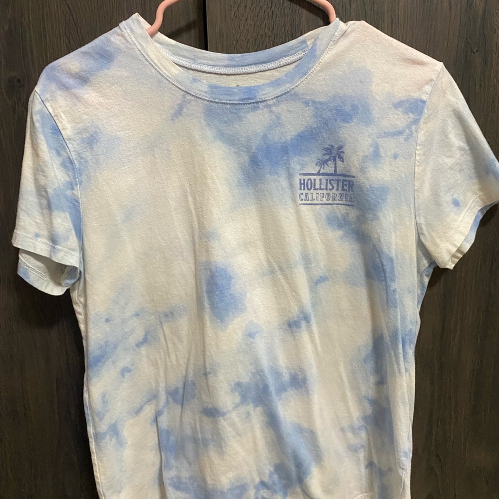 Hollister t shirt